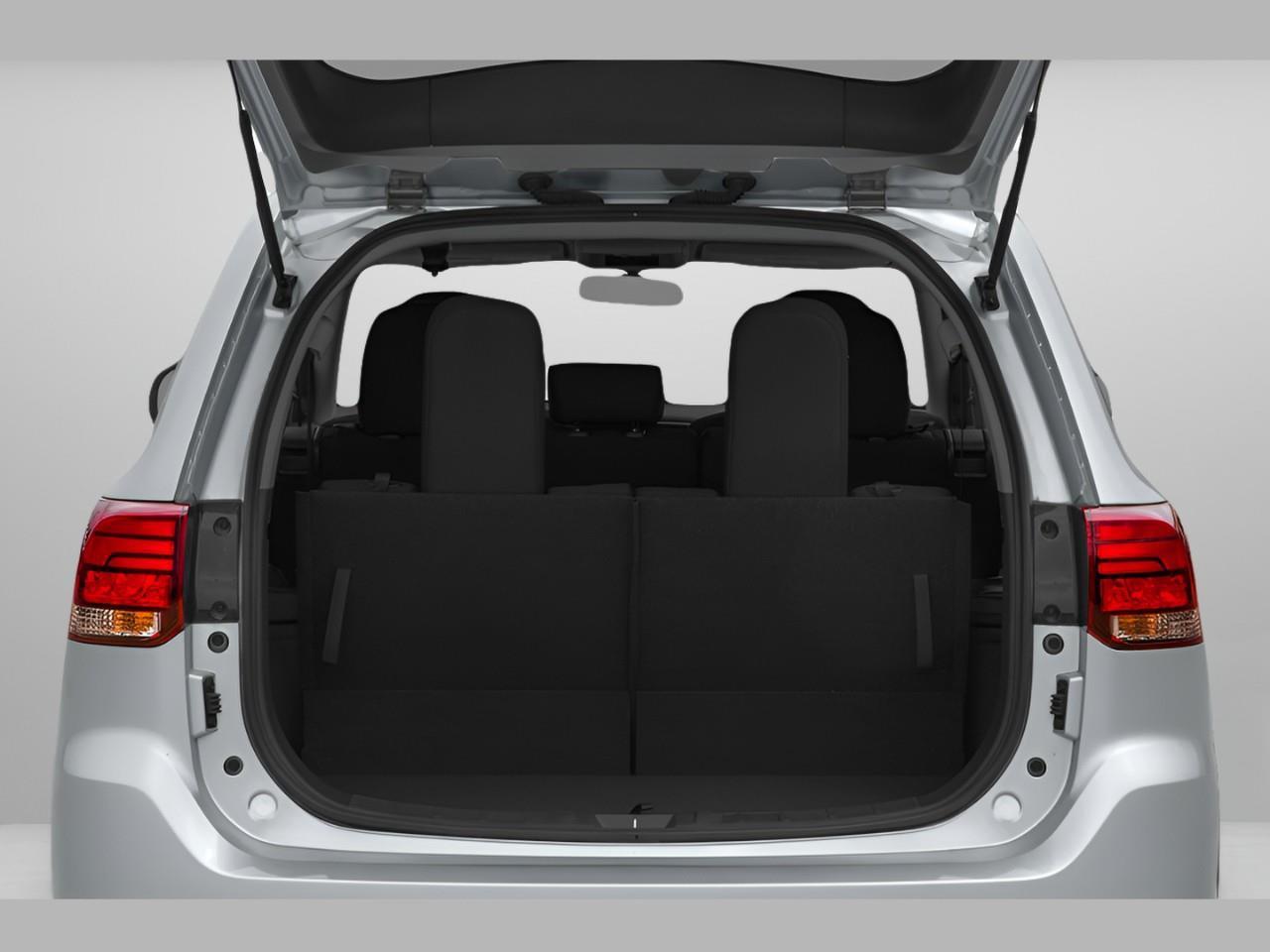 2020 Mitsubishi Outlander ES S-AWC Photo