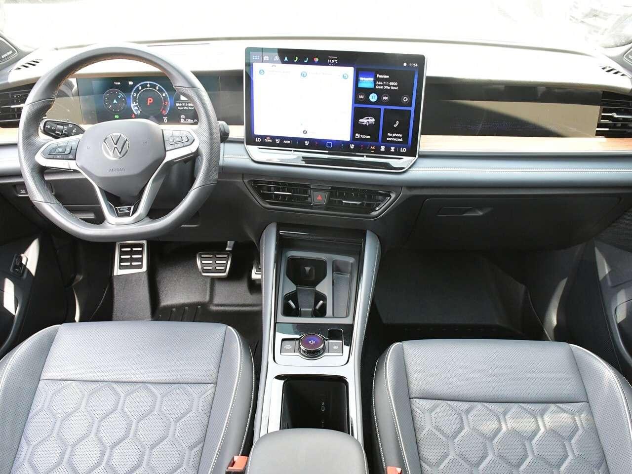 2025 Volkswagen Tiguan R-LINE,  FULLY LOADED, LIKE NEW Photo