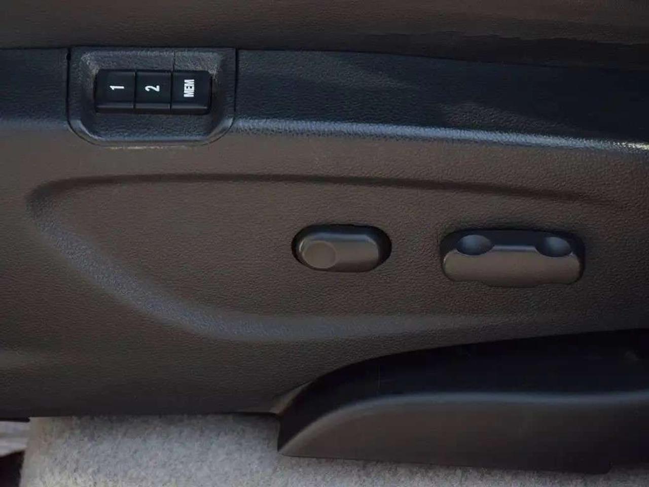2015 Buick Encore ~Nav ~Roof ~Leather ~Blind Spot ~Bluetooth ~BOSE Photo