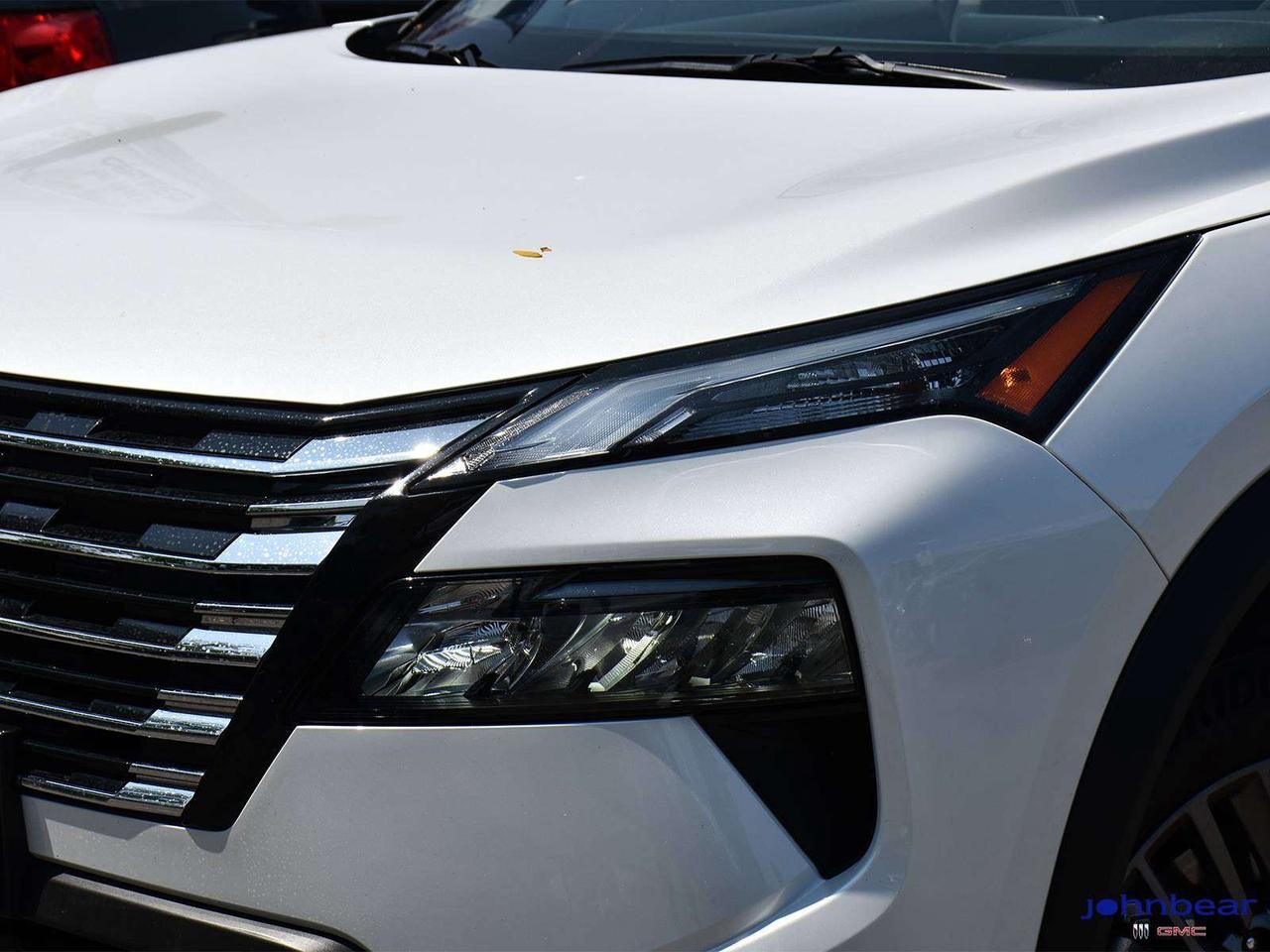 2026 Nissan Rogue SV MOONROOF Photo
