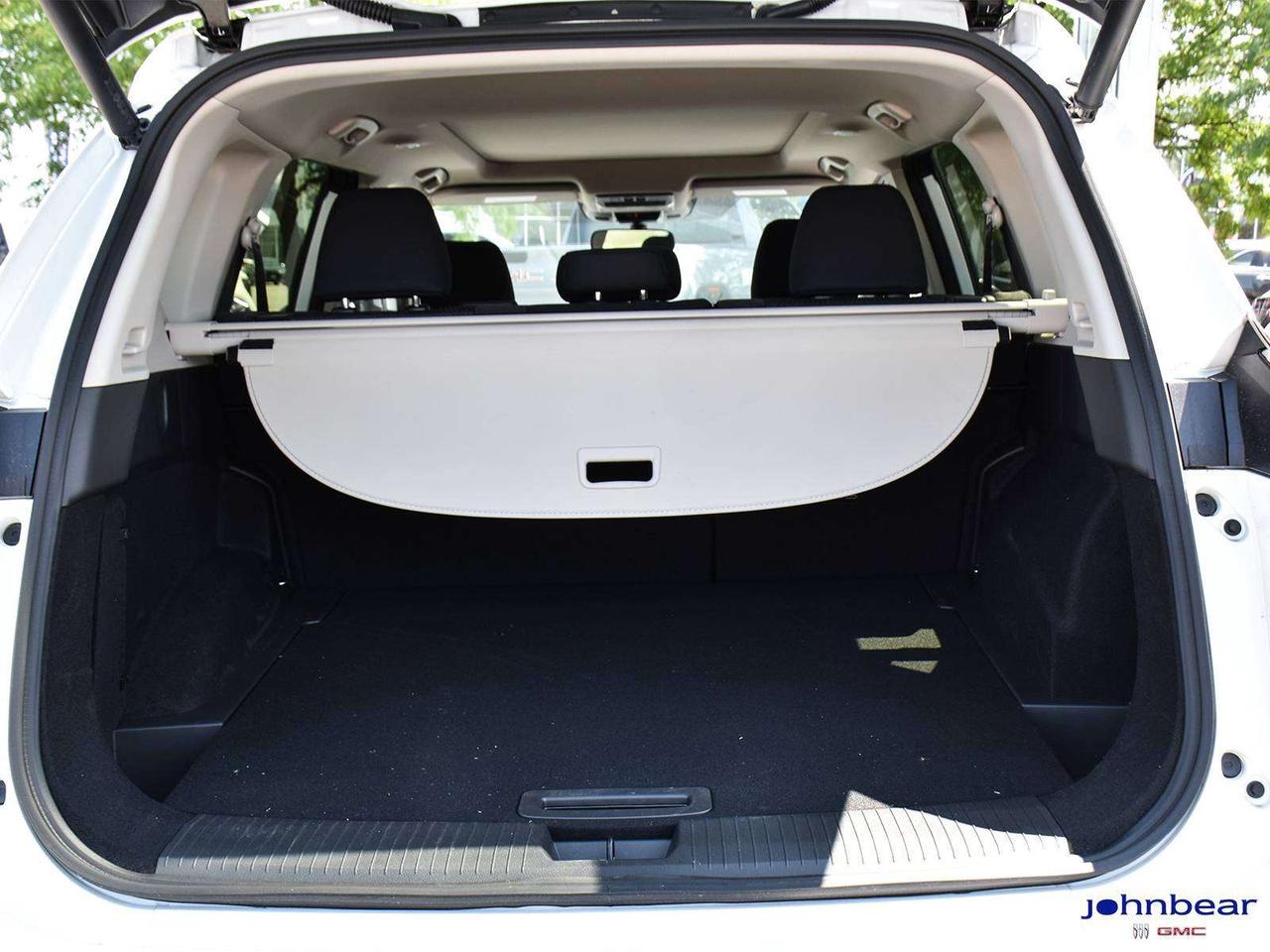 2026 Nissan Rogue SV MOONROOF Photo