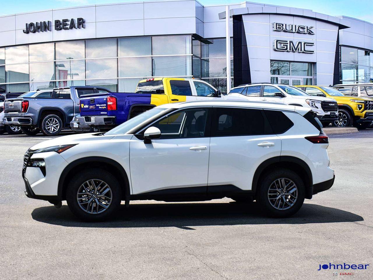 2026 Nissan Rogue SV MOONROOF Photo