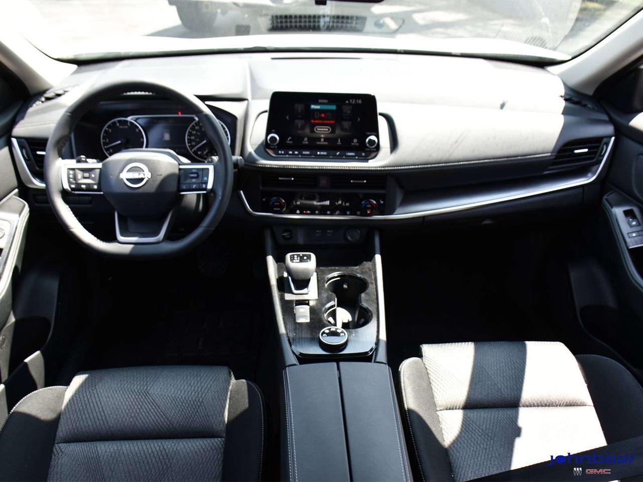 2026 Nissan Rogue SV MOONROOF Photo