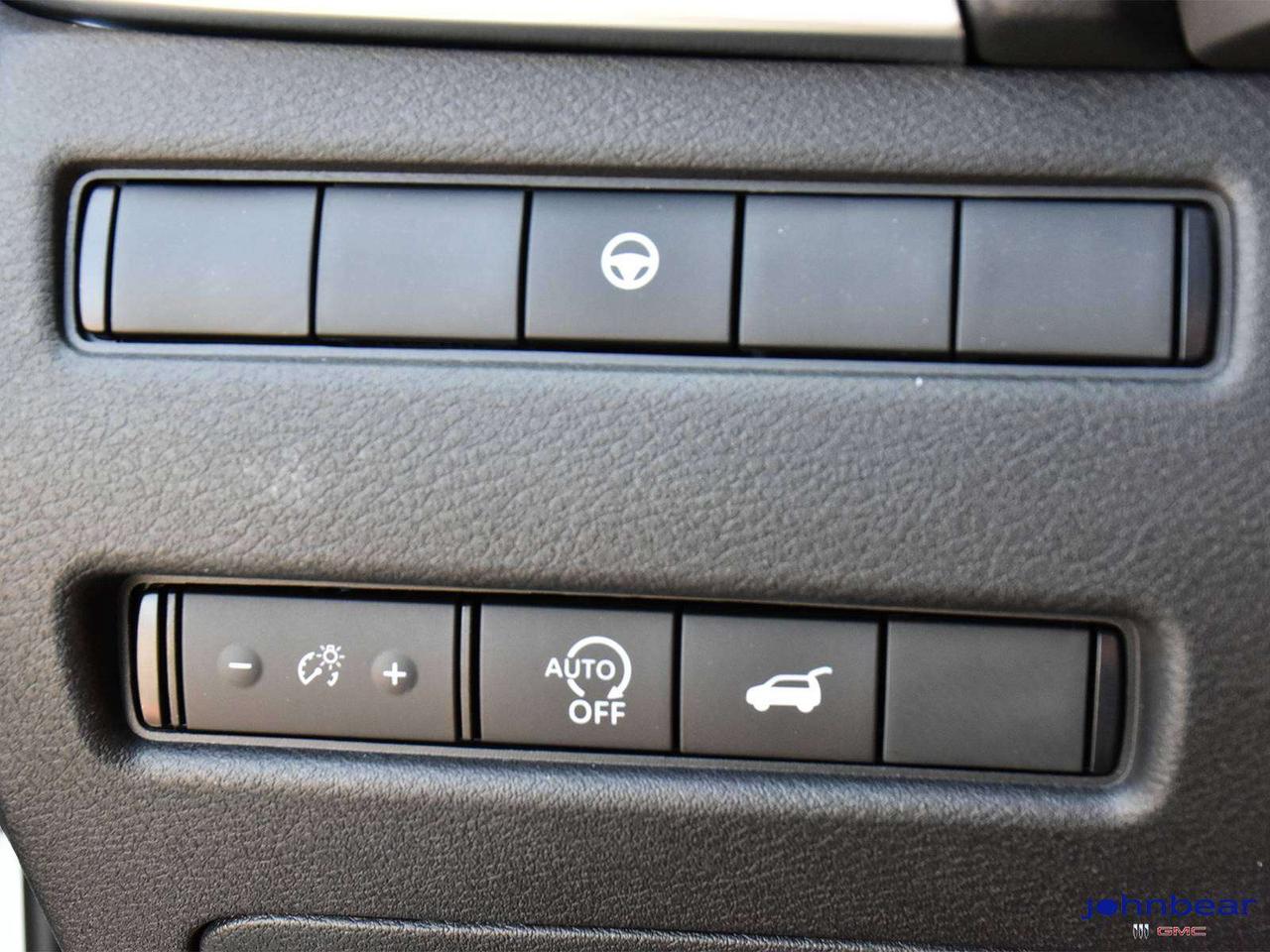 2026 Nissan Rogue SV MOONROOF Photo