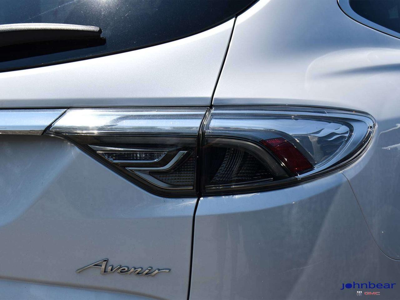 2022 Buick Enclave Avenir Photo