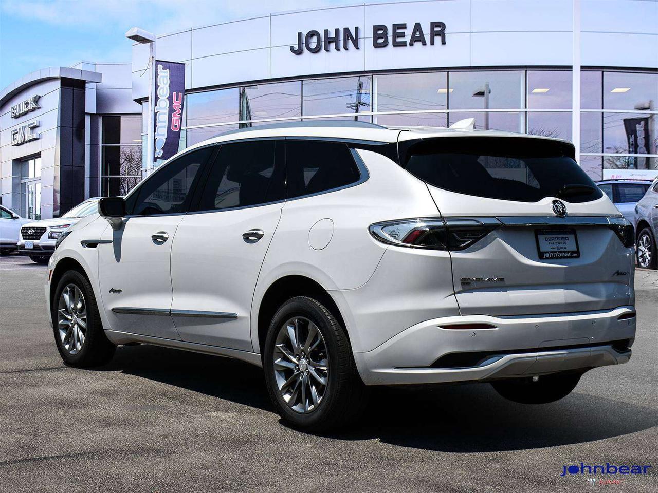 2022 Buick Enclave Avenir Photo