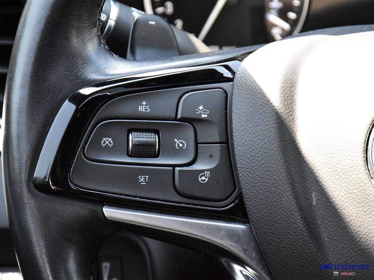 2022 Buick Enclave Avenir Photo