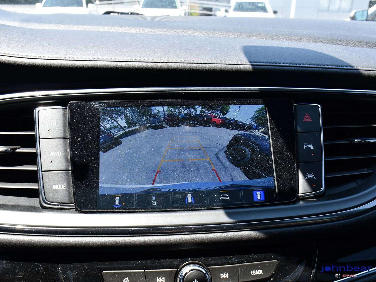 2022 Buick Enclave Avenir Photo