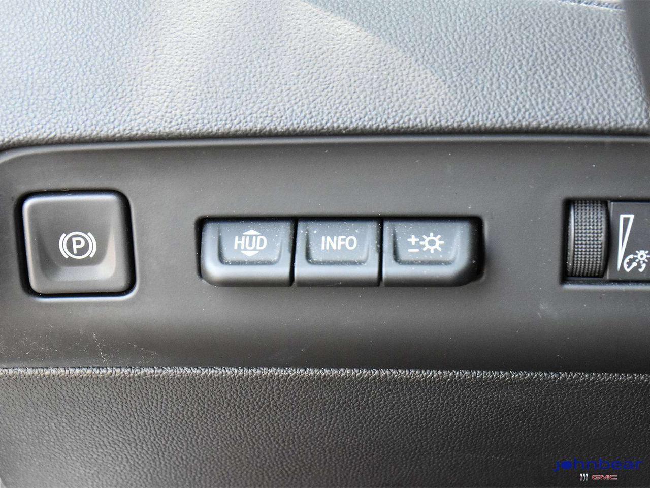 2022 Buick Enclave Avenir Photo