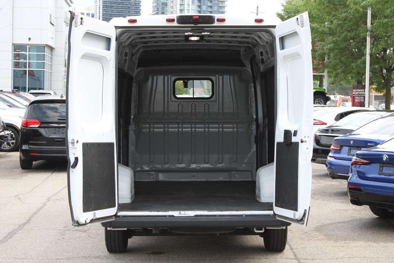 2026 RAM ProMaster 3500 High  SiriusXM ReverseCamera AppleCarPlay Photo