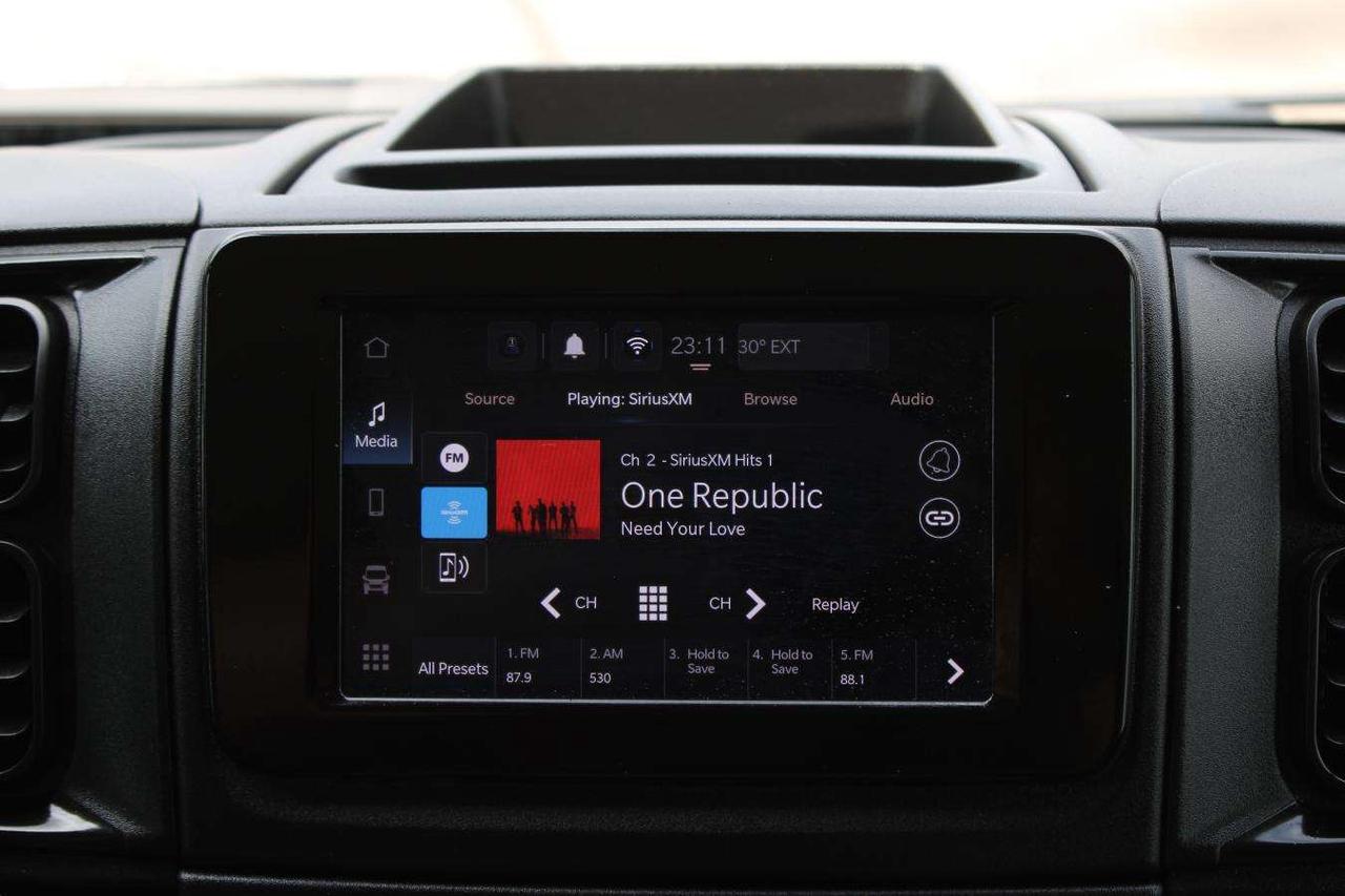 2026 RAM ProMaster 3500 High  SiriusXM ReverseCamera AppleCarPlay Photo