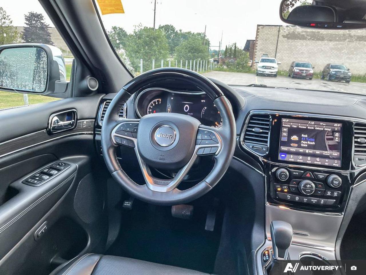 2019 Jeep Grand Cherokee Overland | Navigation | Leather | Sunroof | Blind-Spot | Remote Start | CarPlay | Android Auto Photo