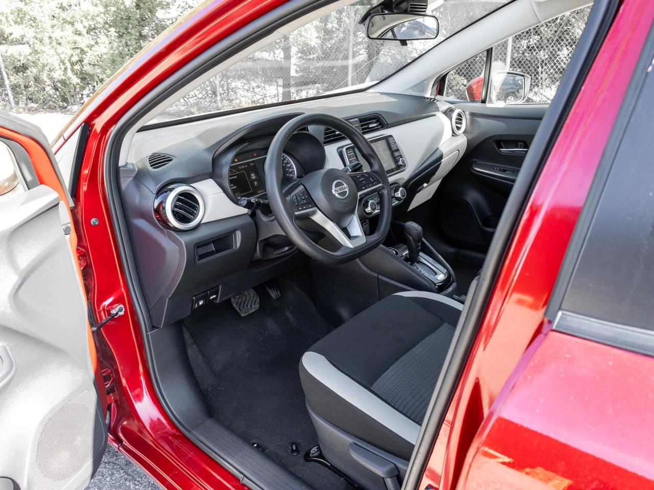 2022 Nissan Versa SV CVT, Camera Photo