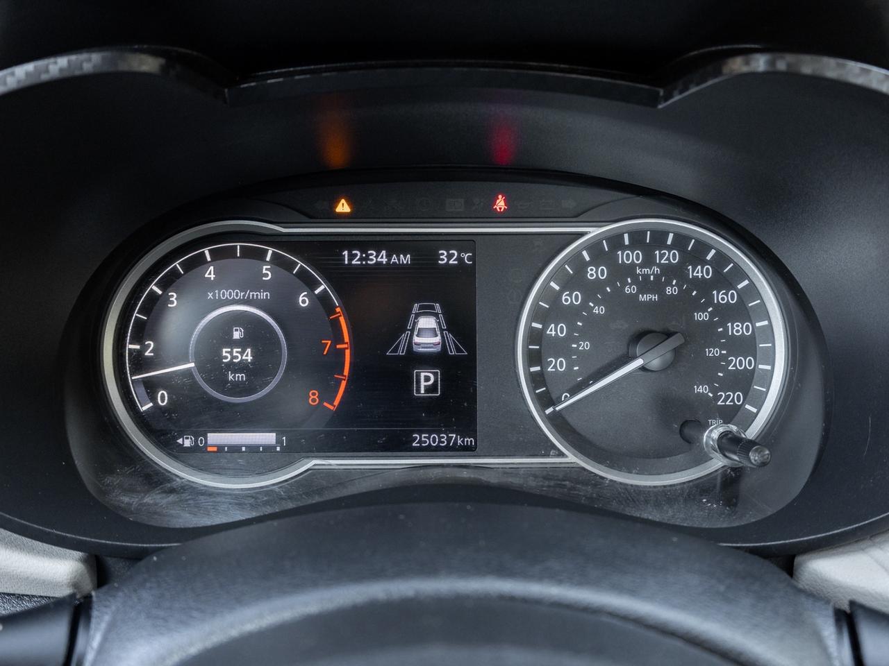 2022 Nissan Versa SV CVT, Camera Photo
