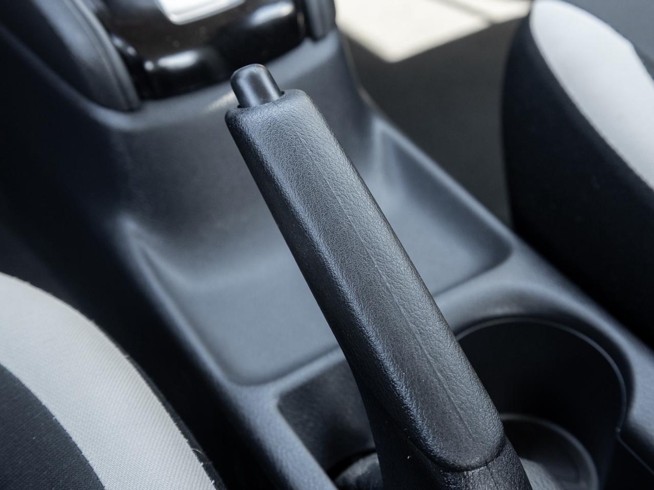 2022 Nissan Versa SV CVT, Camera Photo