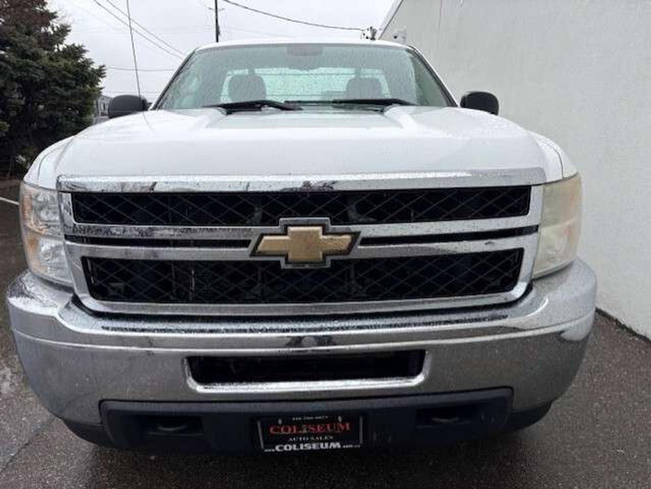 2011 Chevrolet Silverado 2500 4WD REGULAR CAB-LONG BOX-ONLY 80,000KM-1 OWNER! Photo