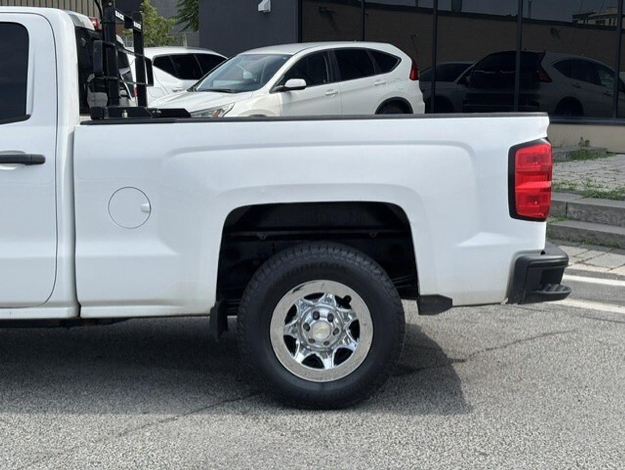 2014 Chevrolet Silverado 1500 V6 DOUBLE CAB-TOW PKG-POWER INVERTER-1 OWNER-CERT! Photo2