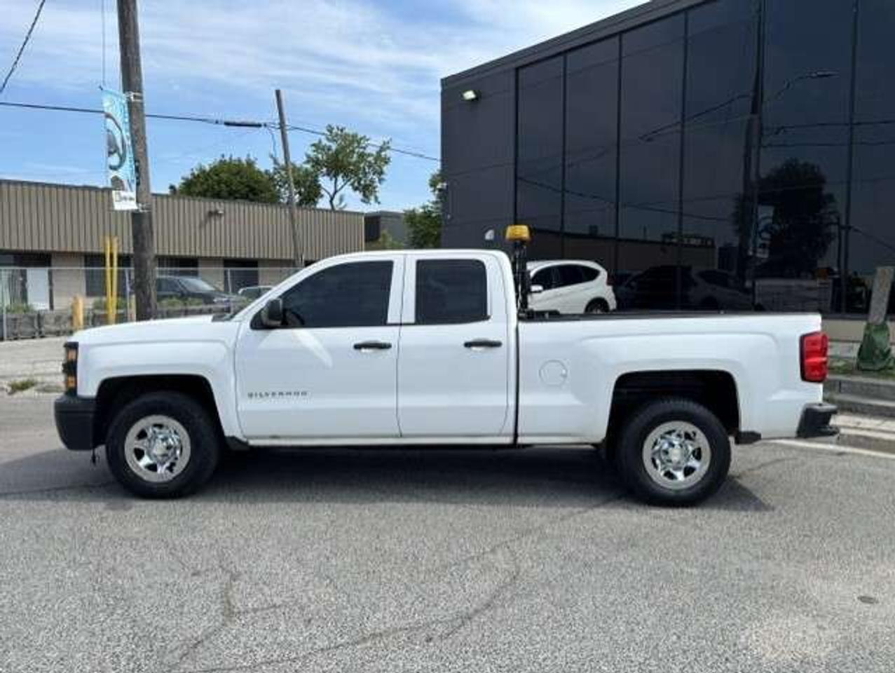 2014 Chevrolet Silverado 1500 V6 DOUBLE CAB-TOW PKG-POWER INVERTER-1 OWNER-CERT! Photo5