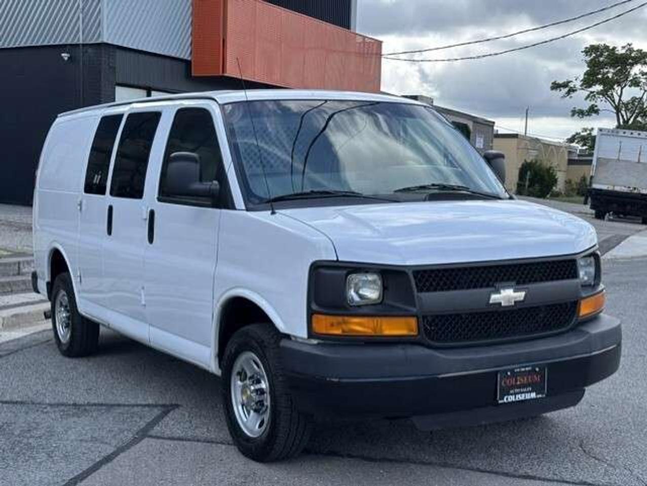 2013 Chevrolet Express 2500 2500 **ONLY 45,000KM-1 OWNER-DOUBLE DOORS-LOADED** Photo