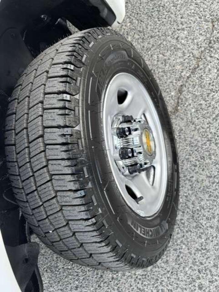 2013 Chevrolet Express 2500 2500 **ONLY 45,000KM-1 OWNER-DOUBLE DOORS-LOADED** Photo