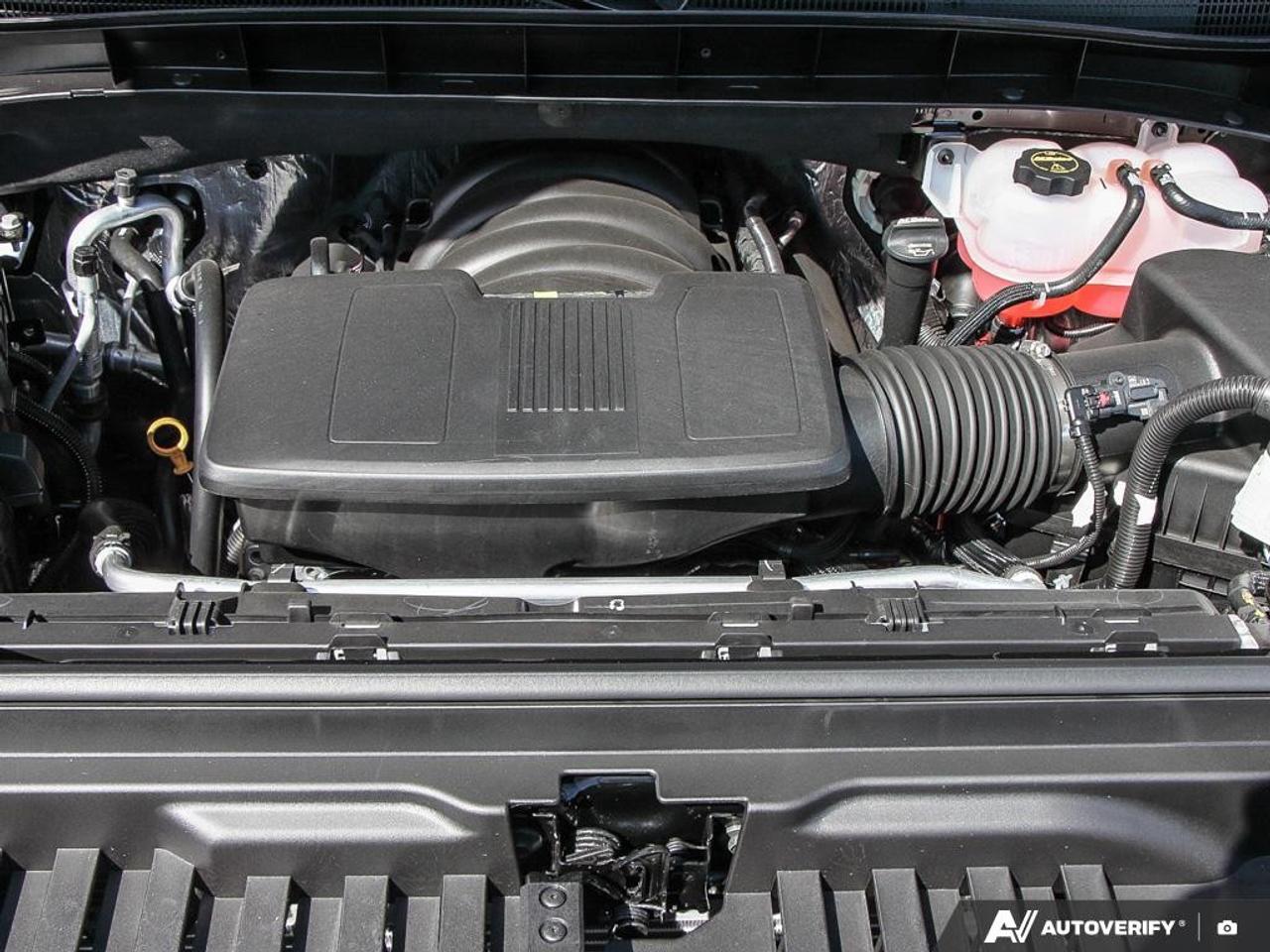 2026 GMC Sierra 1500 Crew Cab Short Box 4-Wheel Drive SLT Photo