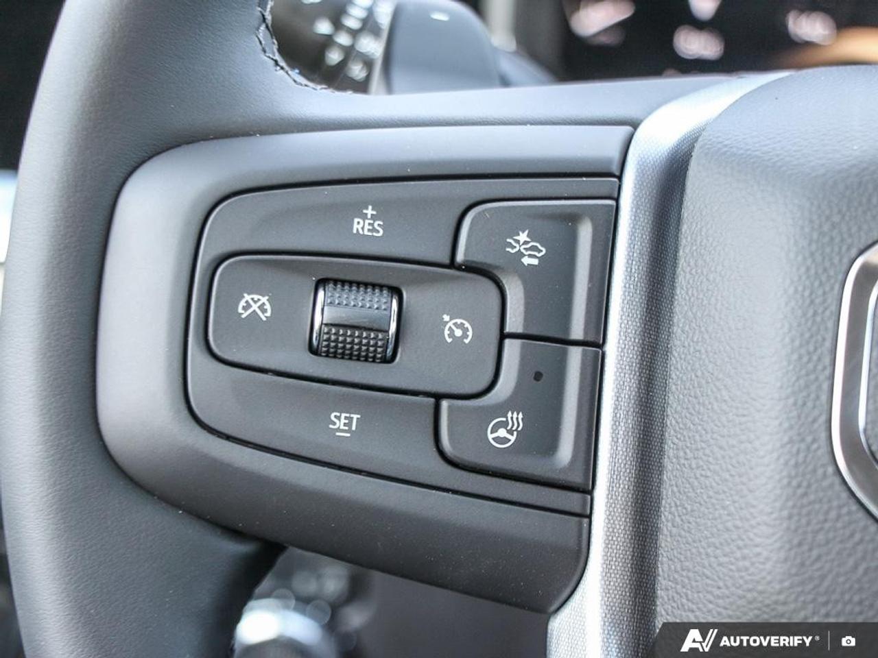 2026 GMC Sierra 1500 Crew Cab Short Box 4-Wheel Drive SLT Photo