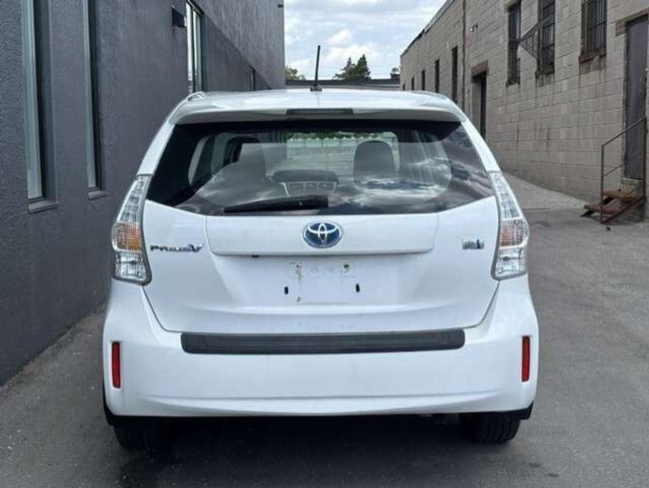 2014 Toyota Prius v HYBRID-BACK UP CAMERA-1 OWNER-PRICED TO SELL AS IS Photo