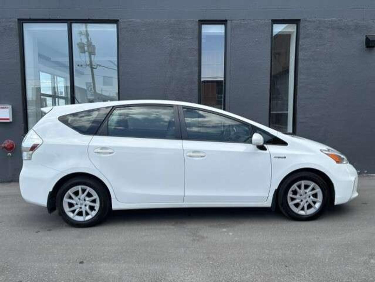2014 Toyota Prius v HYBRID-BACK UP CAMERA-1 OWNER-PRICED TO SELL AS IS Photo