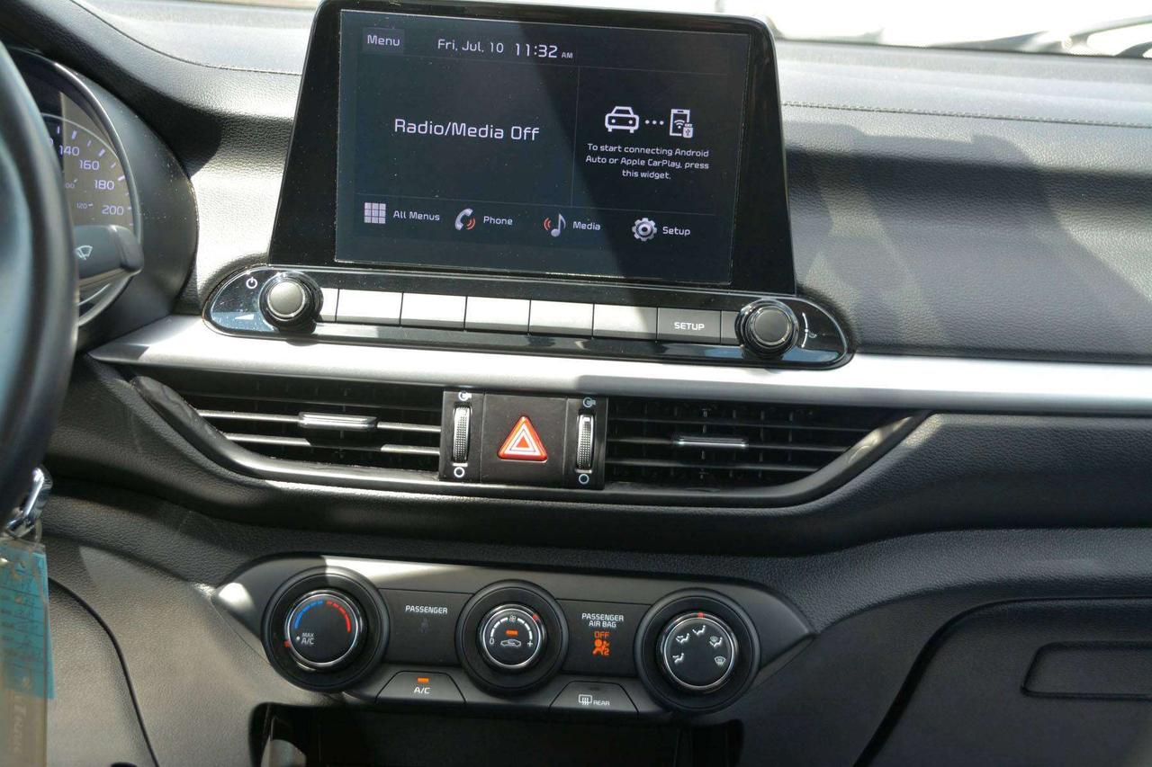 2024 Kia Forte EX Photo
