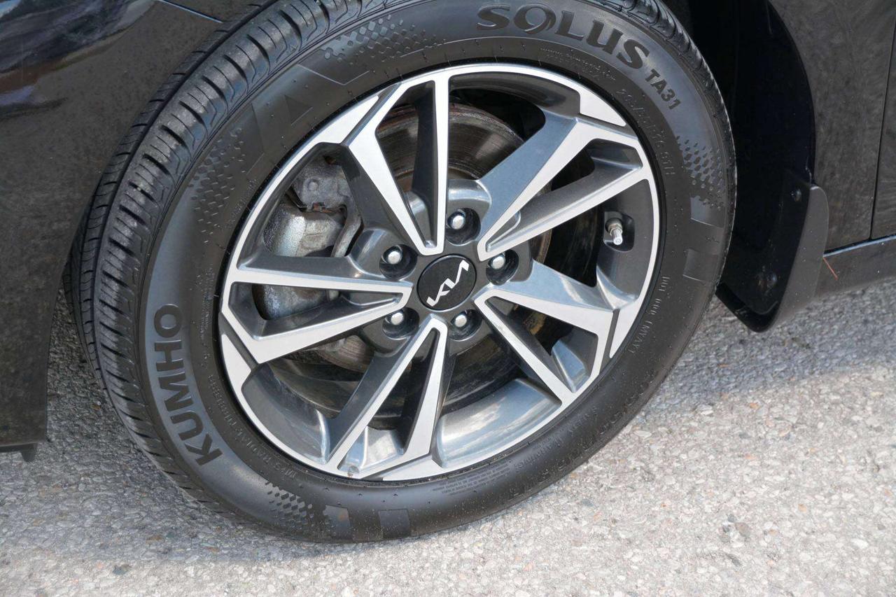 2024 Kia Forte EX Photo