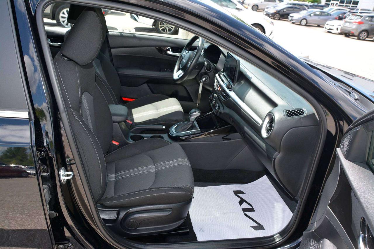 2024 Kia Forte EX Photo