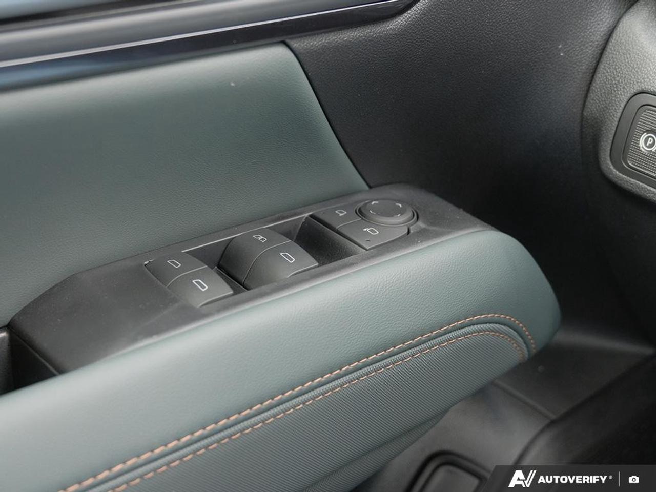 2027 GMC Terrain AWD AT4 Photo