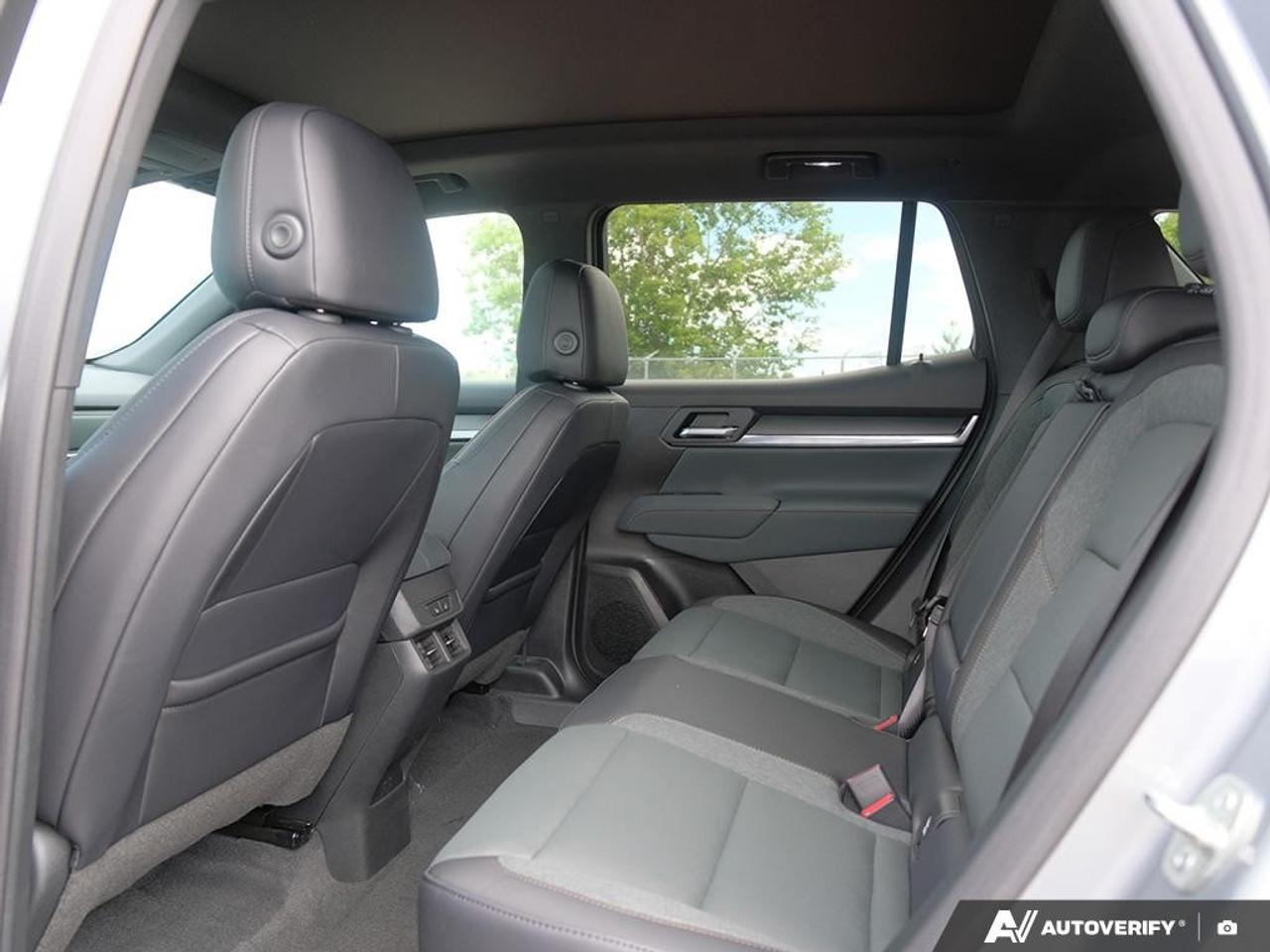 2027 GMC Terrain AWD AT4 Photo
