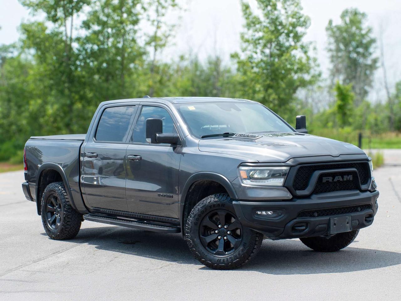 2022 RAM 1500 Rebel - Limited Slip Diff   Power Folding Mirrors Photo5