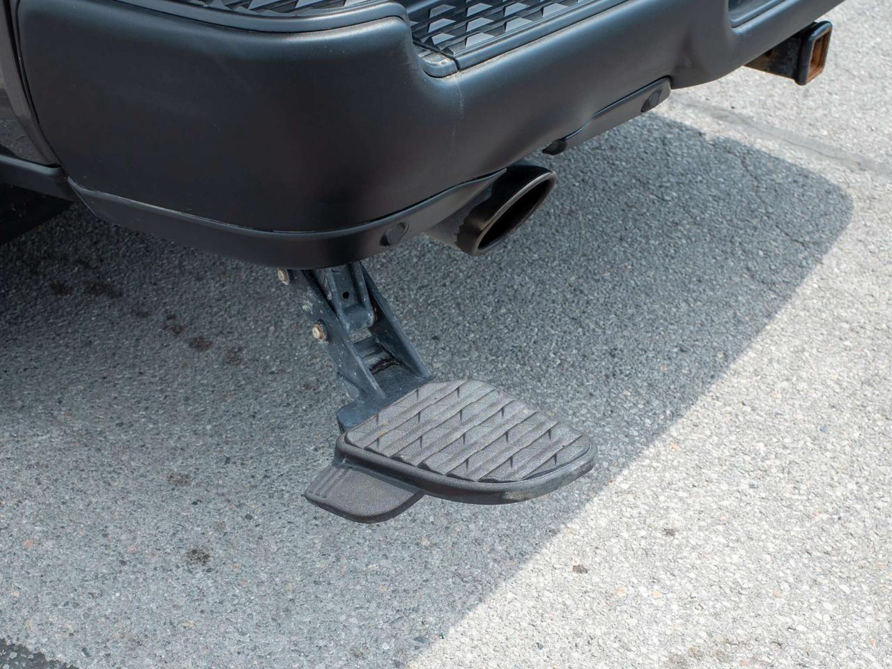2022 RAM 1500 Rebel - Limited Slip Diff   Power Folding Mirrors Photo
