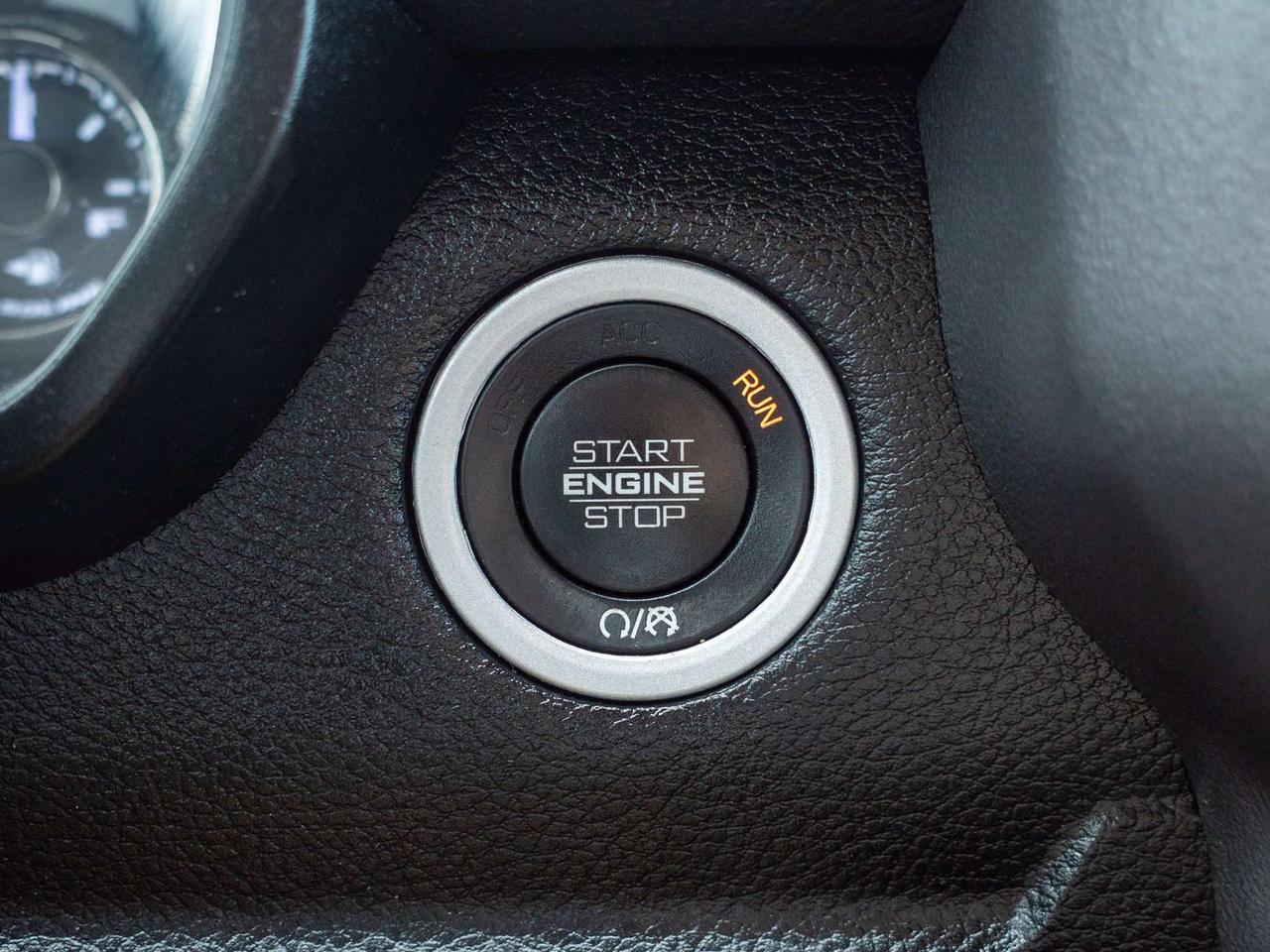 2022 RAM 1500 Rebel - Limited Slip Diff   Power Folding Mirrors Photo