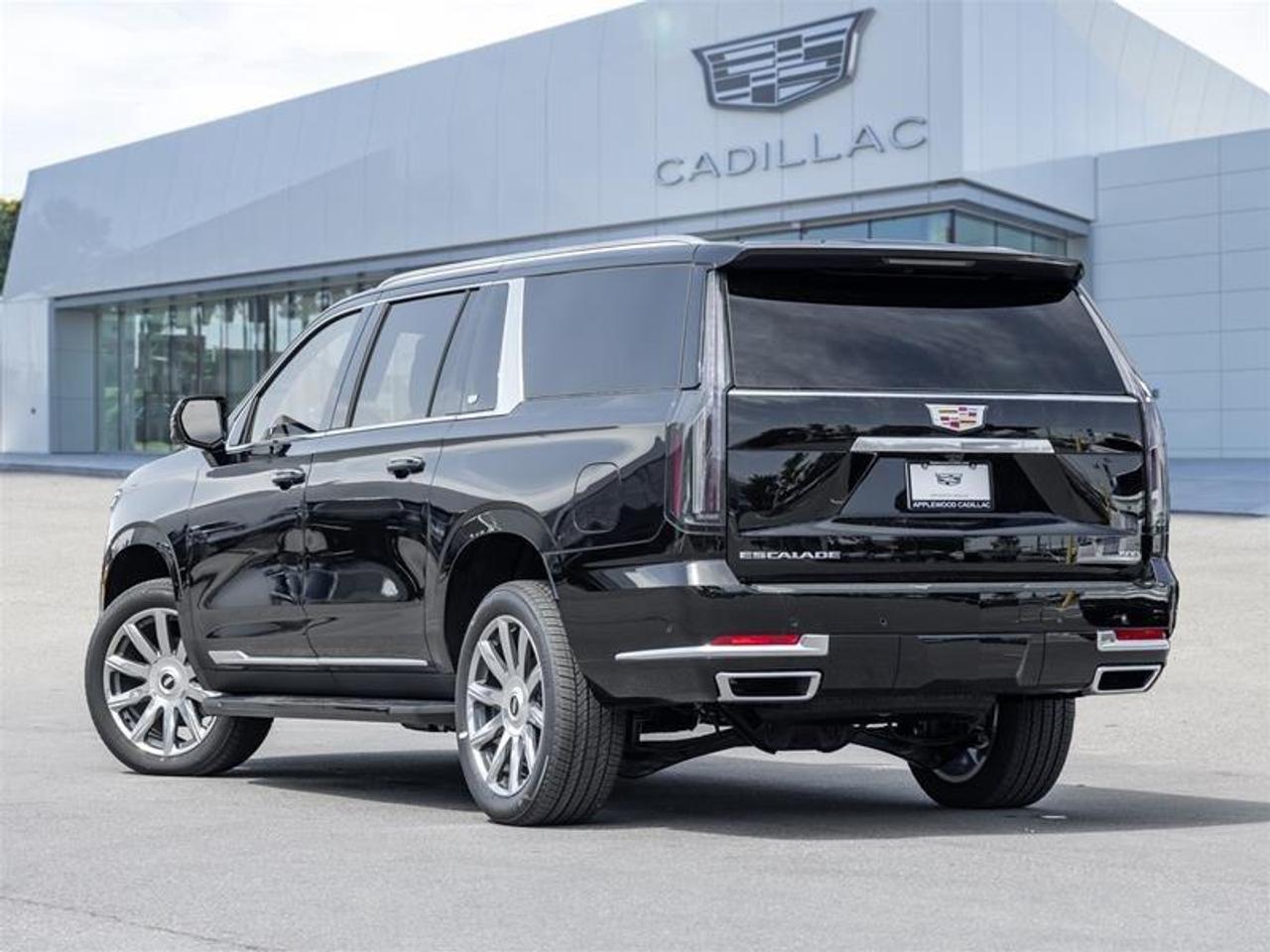 2026 Cadillac Escalade ESV Base 4dr 4x4 Photo4