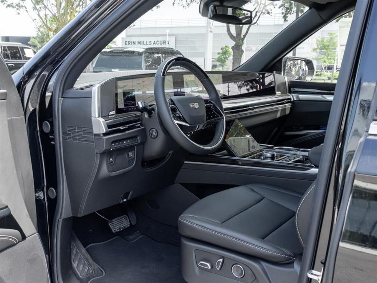 2026 Cadillac Escalade ESV Base 4dr 4x4 Photo