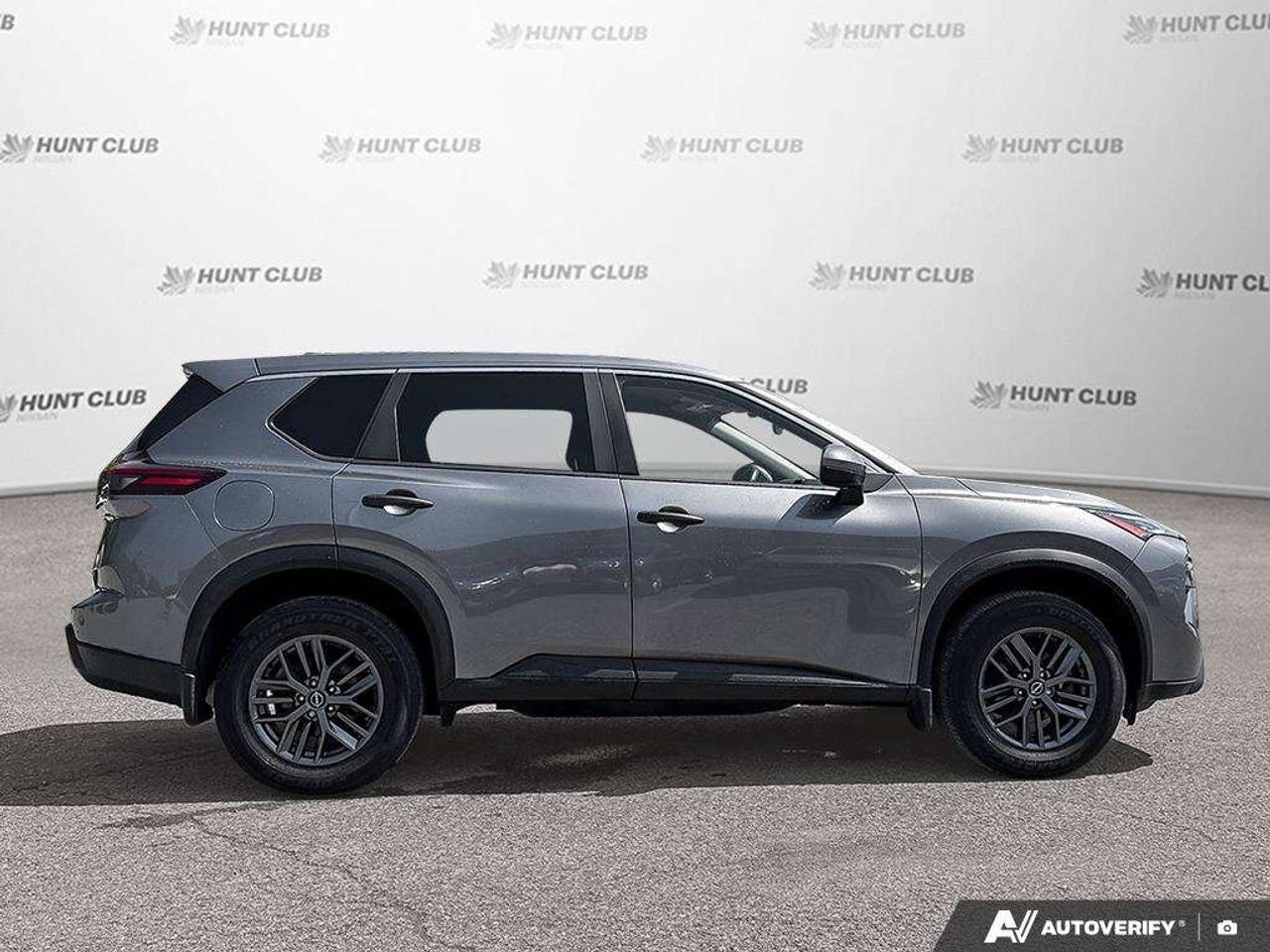 2024 Nissan Rogue S Photo