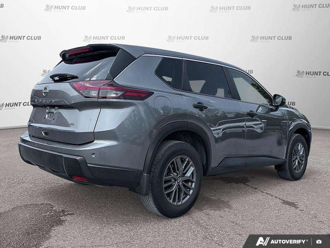 2024 Nissan Rogue S Photo