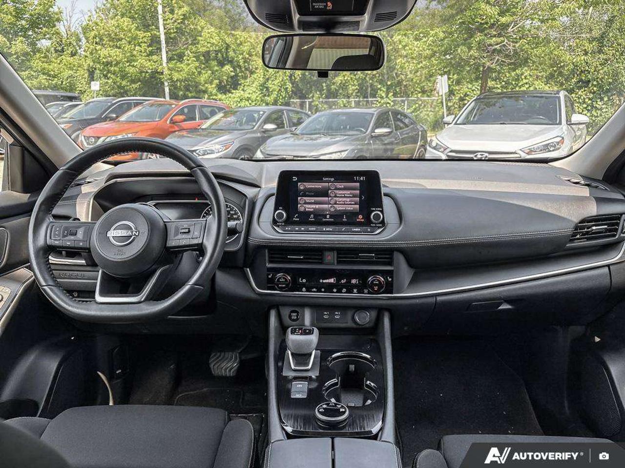 2024 Nissan Rogue S Photo