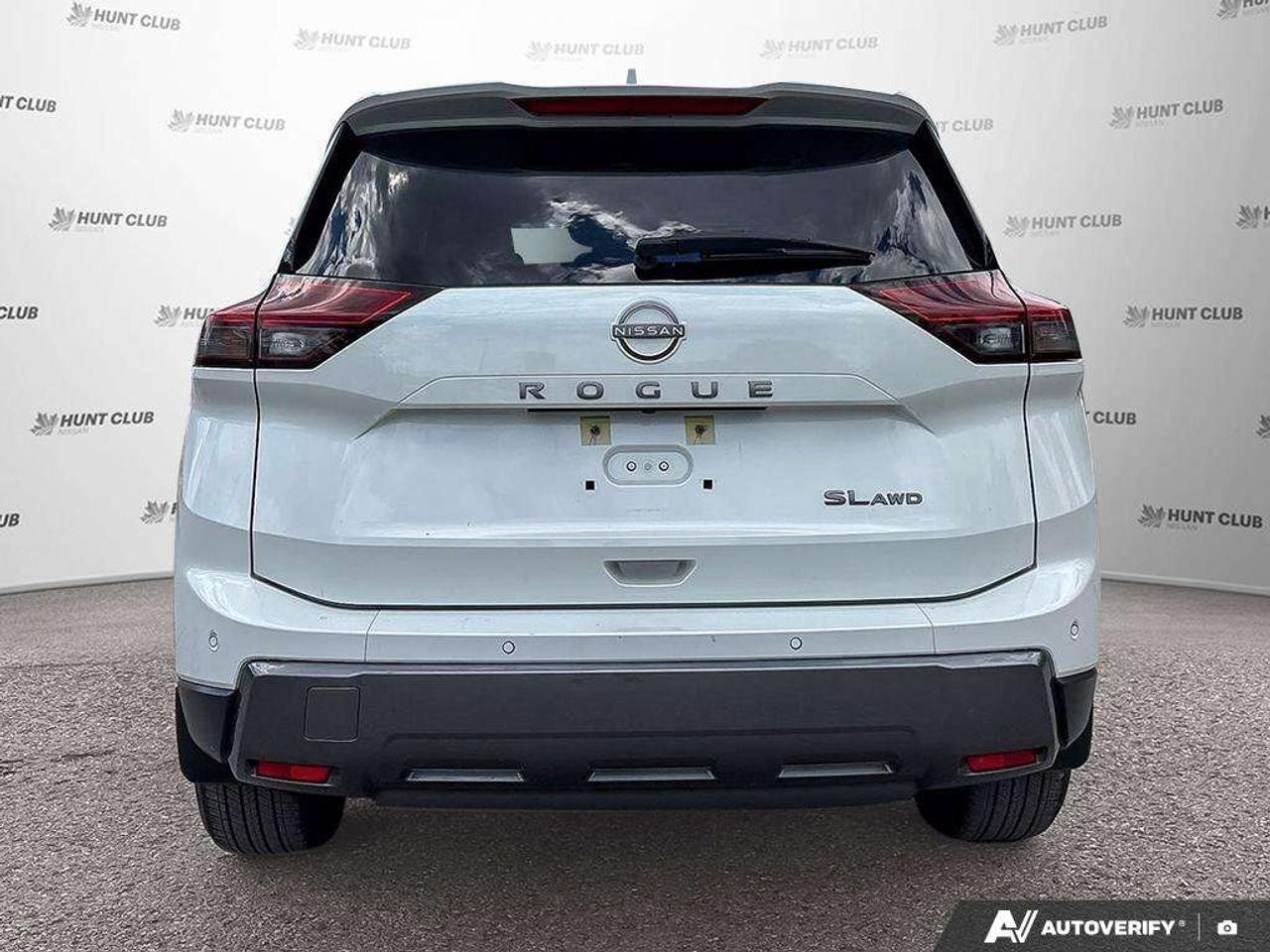 2024 Nissan Rogue SL Photo