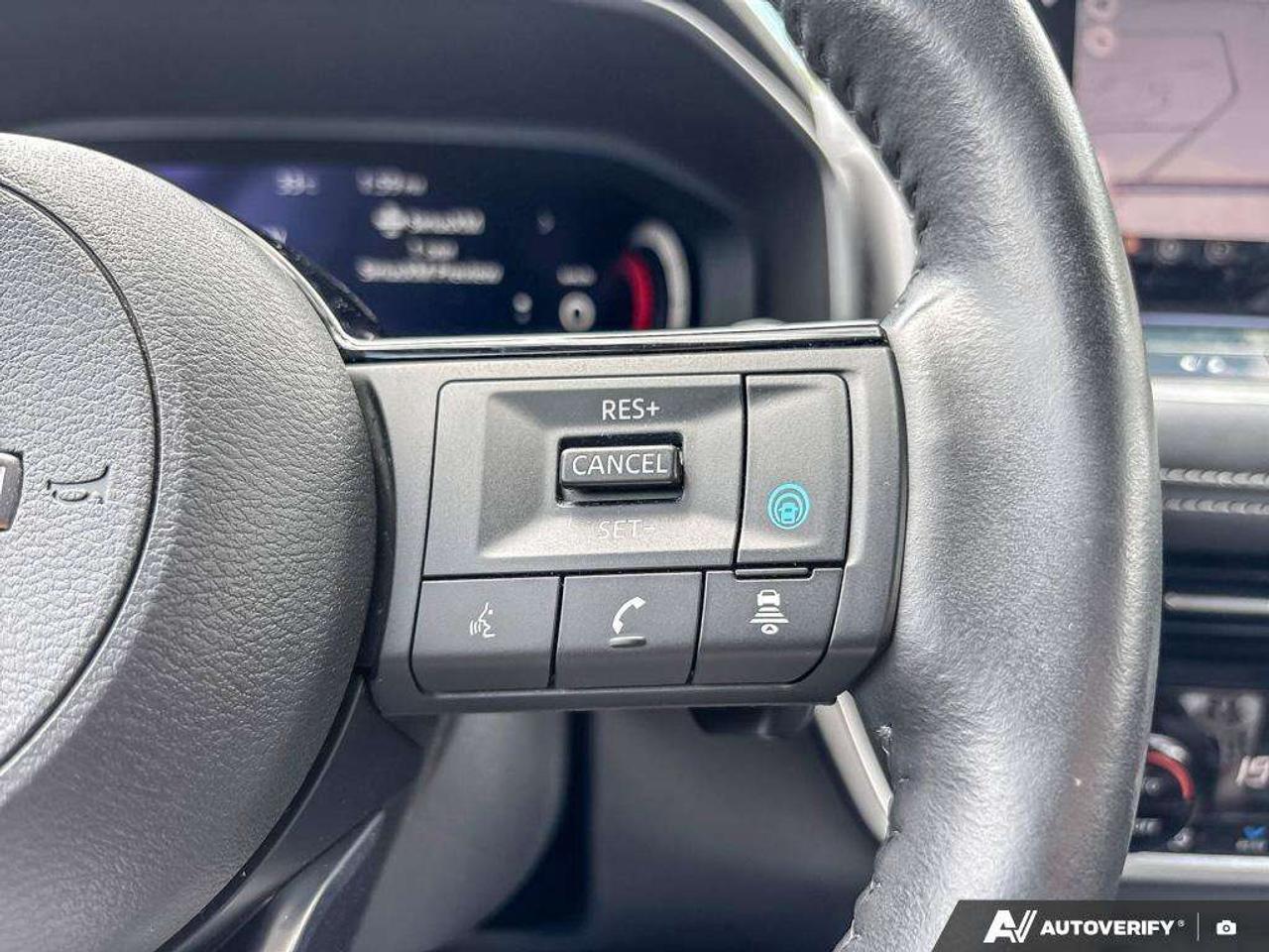 2024 Nissan Rogue SL Photo
