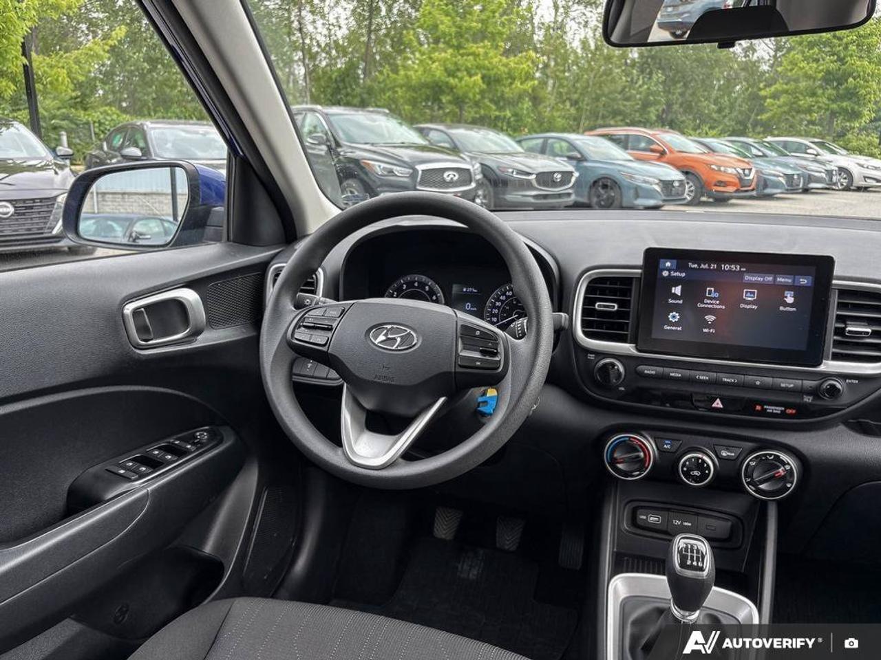 2022 Hyundai Venue Essential Photo
