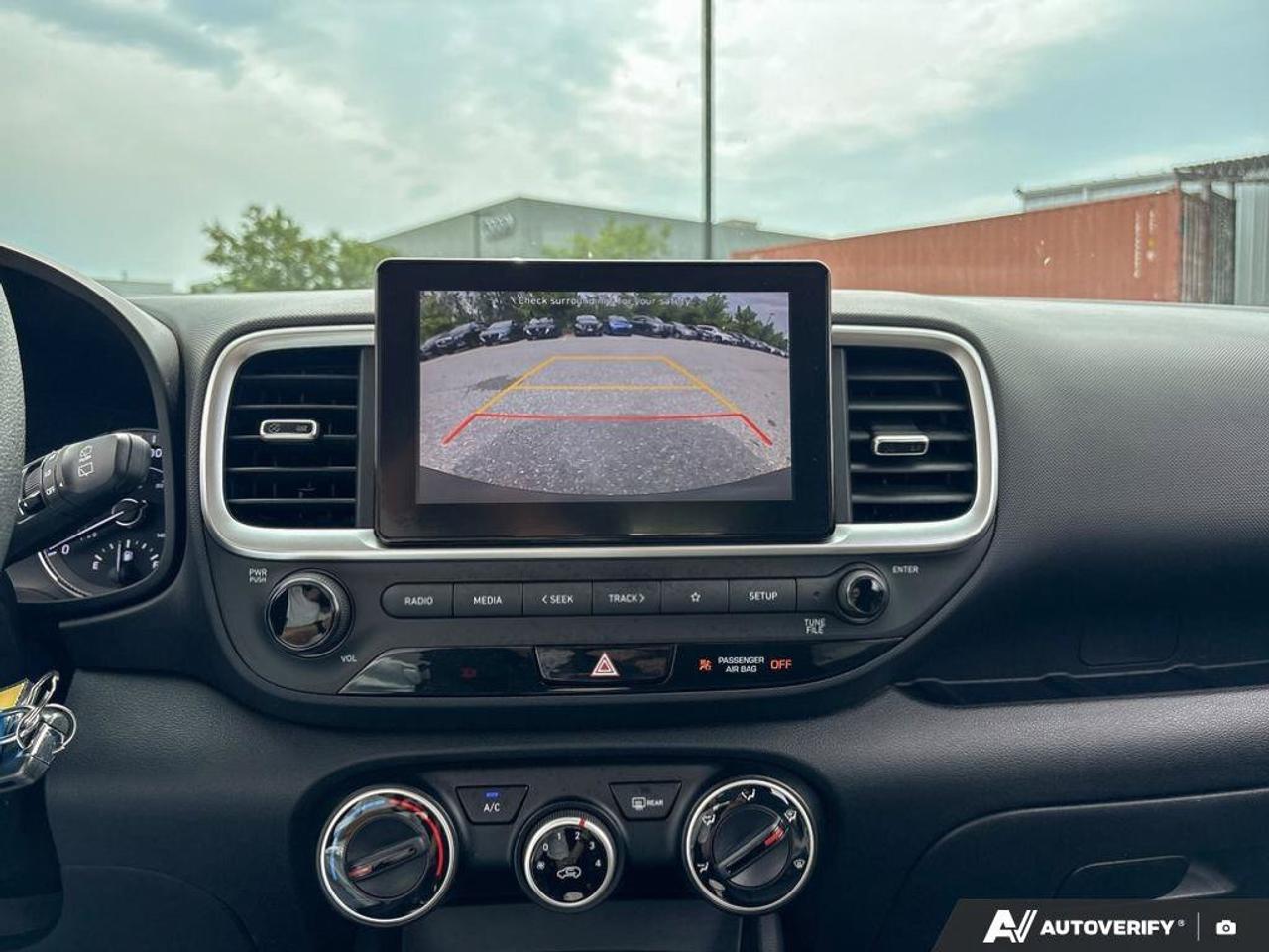 2022 Hyundai Venue Essential Photo