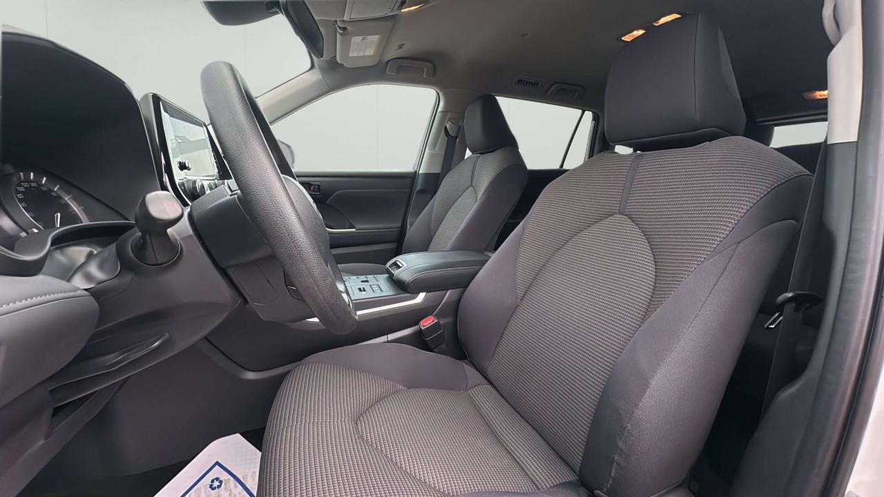 2023 Toyota Highlander  Photo