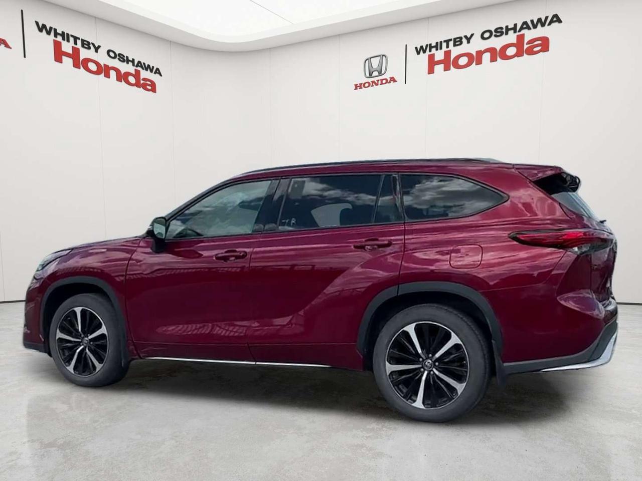 2022 Toyota Highlander XSE Photo