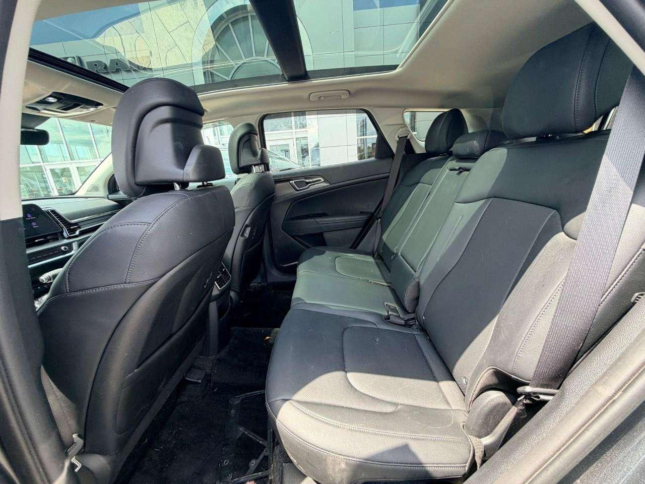 2024 Kia Sportage EX PREMIUM, 2.5L GDI 4-CYL, AWD, ALLOYS, LEATHER, NAV, CERTIFIED PREOWNED! Photo