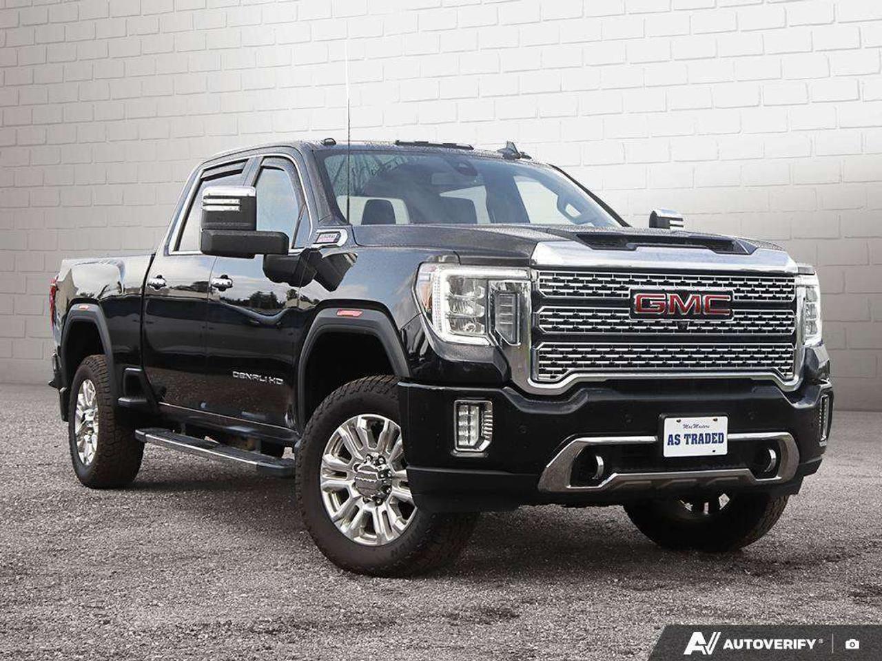 2022 GMC SIERRA 2500HD DENALI, 6.6L DIESEL V8, 4X4, ALLOYS, LEATHER, SUNROOF, MACMASTER ORIGINAL, 1-OWNER, CERTIFIED AS-TRADED! Photo