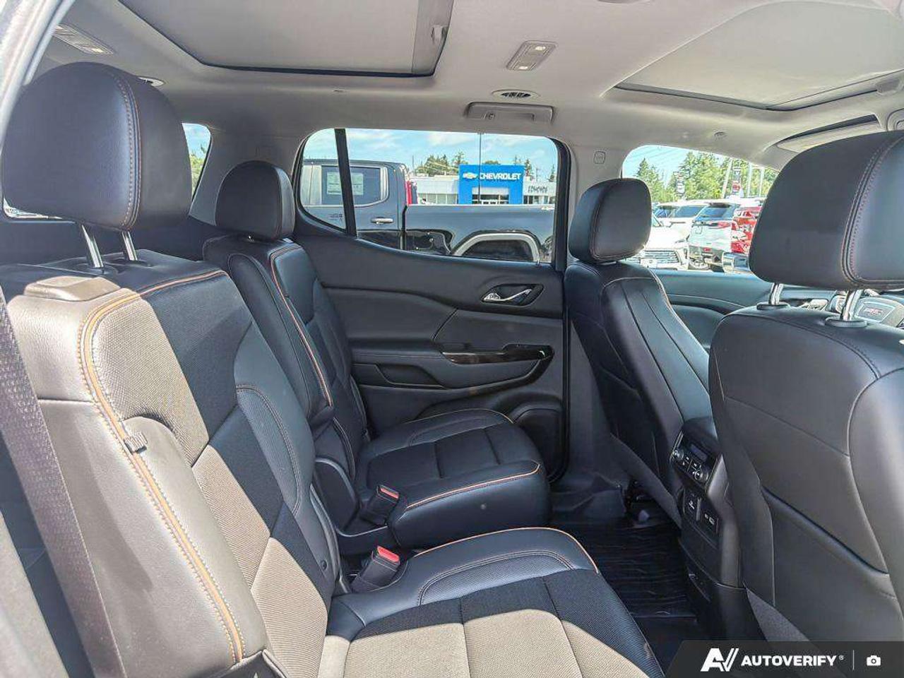 2023 GMC Acadia One Owner   Heated Seats   Sunroof   Remote Start Photo